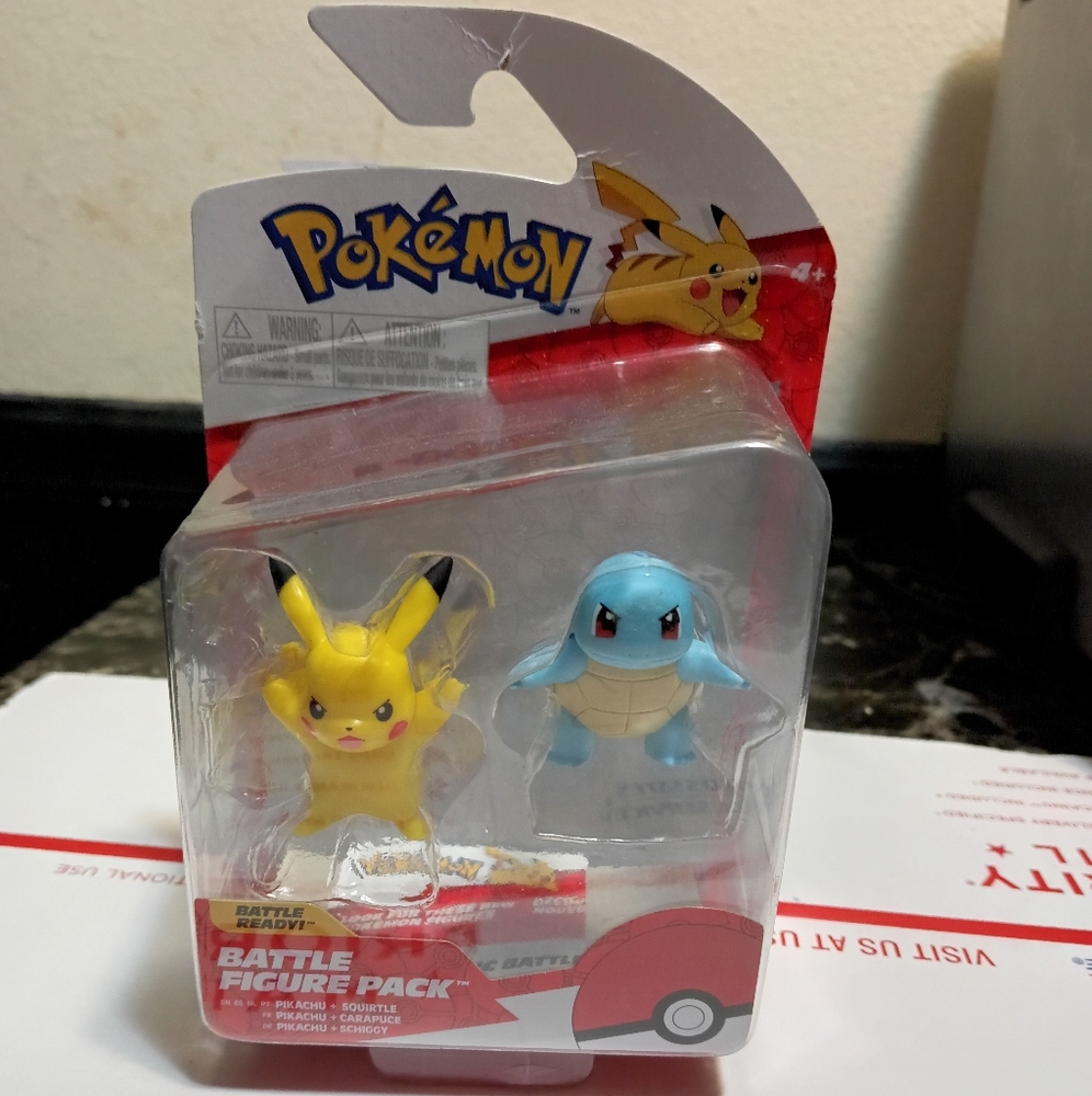 NWT Pokemon battle figures Pikachu and Squirtle